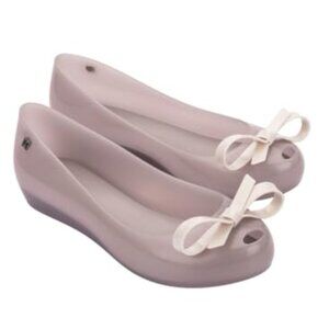 Melissa Ultragirl Bow II Flat - Versatile Slip-on Design - Stylish Flats